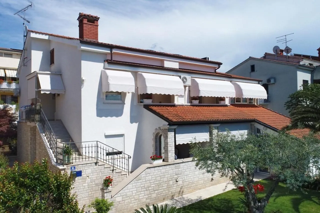 Apartments Lavizatic Poreč Gæstehus